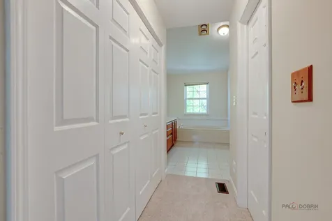 2224 Cathedral Court Gurnee IL 60031