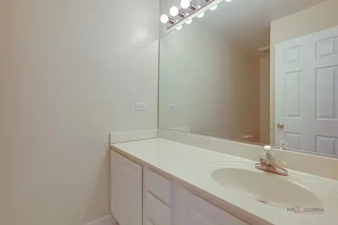 2224 Cathedral Court Gurnee IL 60031