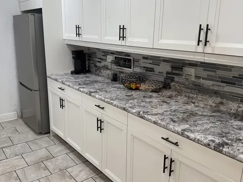 336 Hemlock Avenue Romeoville IL 60446