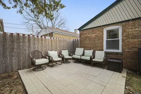 3504 West 107th Street Chicago IL 60655