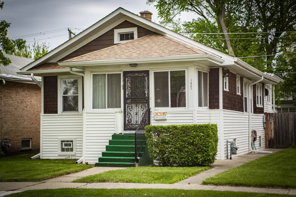 1427 South 21st Avenue Maywood IL 60153