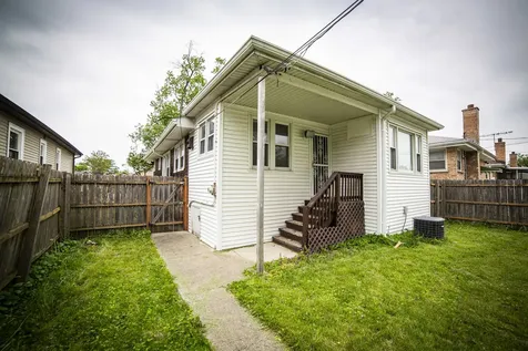 1427 South 21st Avenue Maywood IL 60153