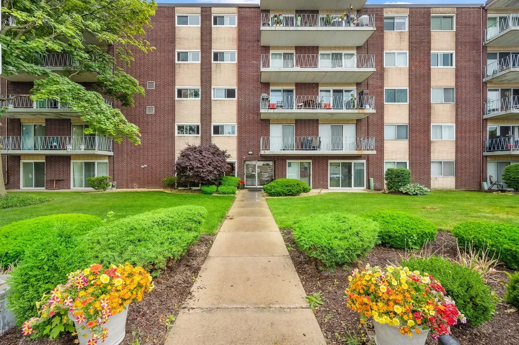 2900 Maple Avenue Downers Grove IL 60515