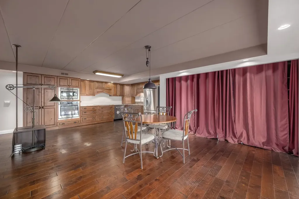 2900 Maple Avenue Downers Grove IL 60515