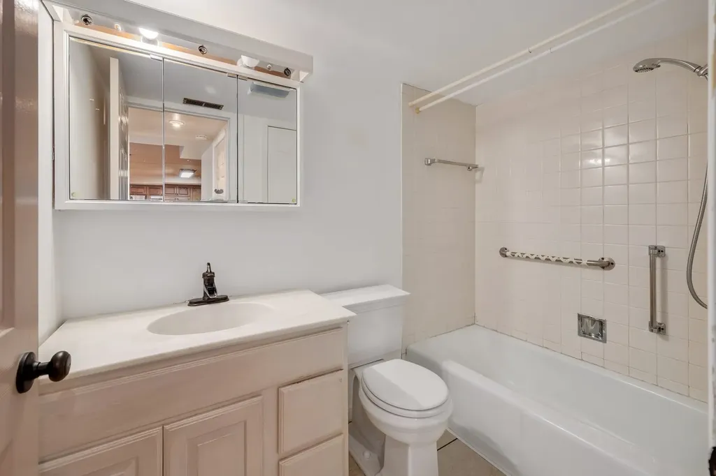 2900 Maple Avenue Downers Grove IL 60515