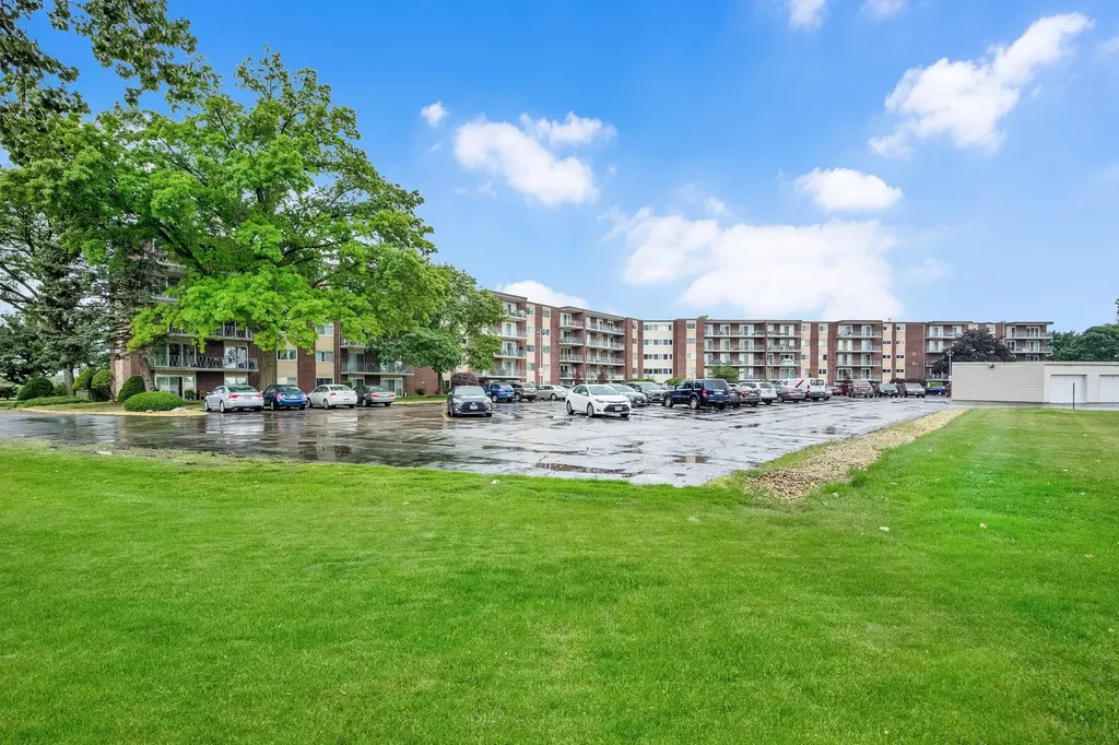 2900 Maple Avenue Downers Grove IL 60515