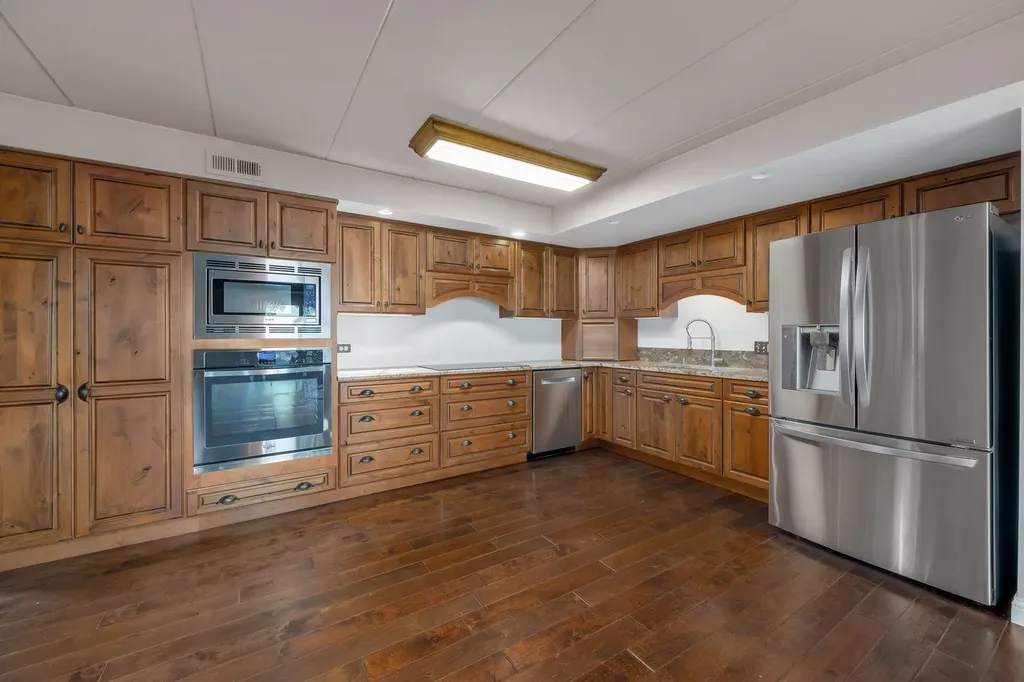 2900 Maple Avenue Downers Grove IL 60515