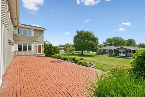 811 16TH Street Fulton IL 61252