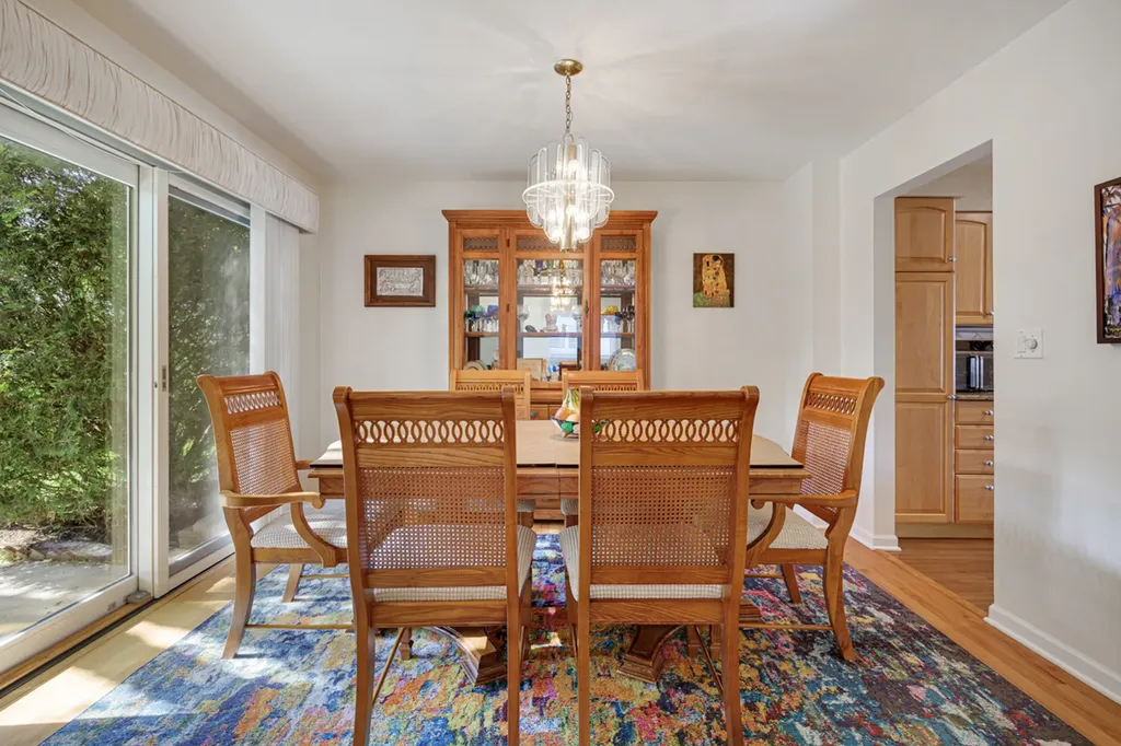 223 Pin Oak Drive Wilmette IL 60091