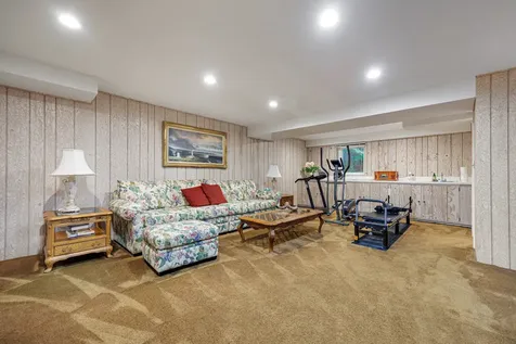223 Pin Oak Drive Wilmette IL 60091