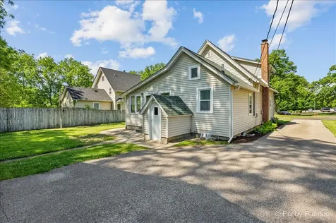 236 Short Street East Dundee IL 60118