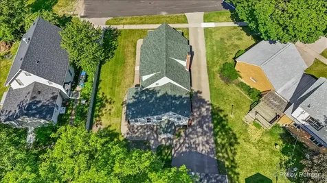 236 Short Street East Dundee IL 60118