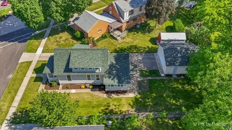 236 Short Street East Dundee IL 60118