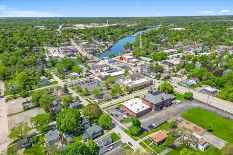 236 Short Street East Dundee IL 60118