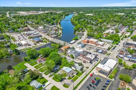 236 Short Street East Dundee IL 60118
