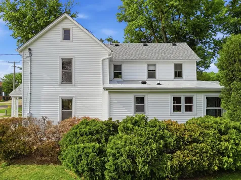 411 South Mckendrie Street Mount Morris IL 61054