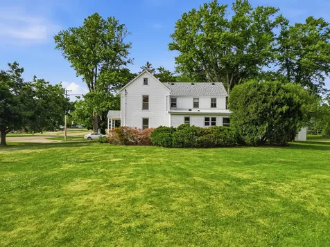 411 South Mckendrie Street Mount Morris IL 61054