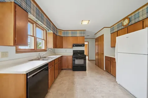 411 South Mckendrie Street Mount Morris IL 61054