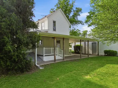 411 South Mckendrie Street Mount Morris IL 61054