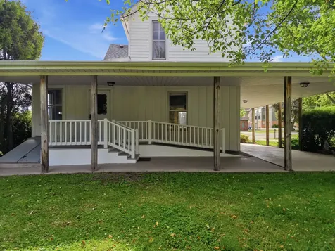 411 South Mckendrie Street Mount Morris IL 61054