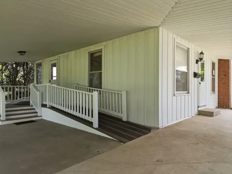 411 South Mckendrie Street Mount Morris IL 61054