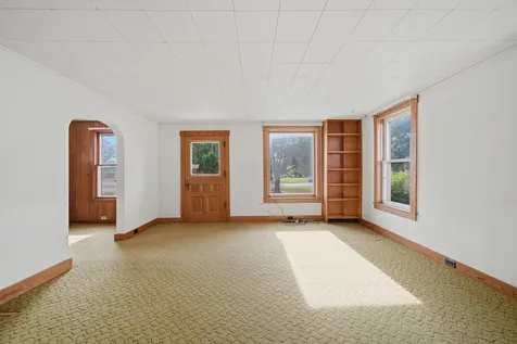 411 South Mckendrie Street Mount Morris IL 61054