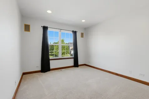 1235 Remington Drive Volo IL 60020