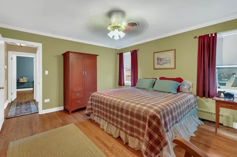 9205 Millard Avenue Evergreen Park IL 60805