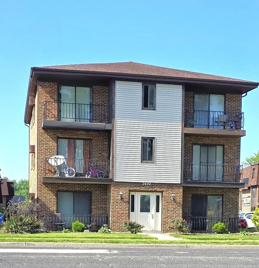 2602 East State Street Burnham IL 60633
