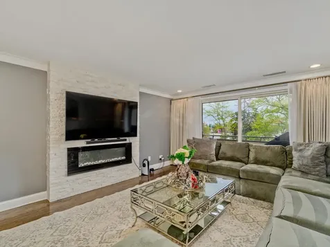 7201 North Lincoln Avenue Lincolnwood IL 60712