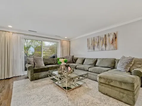 7201 North Lincoln Avenue Lincolnwood IL 60712