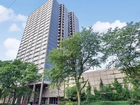 5320 North Sheridan Road Chicago IL 60640