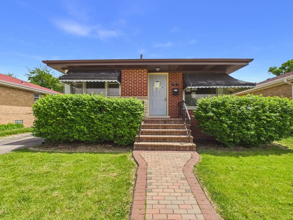 51 51ST Avenue Bellwood IL 60104