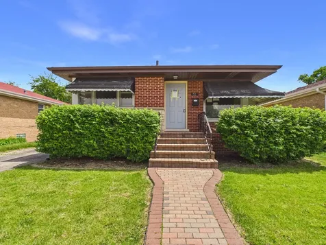 51 51ST Avenue Bellwood IL 60104