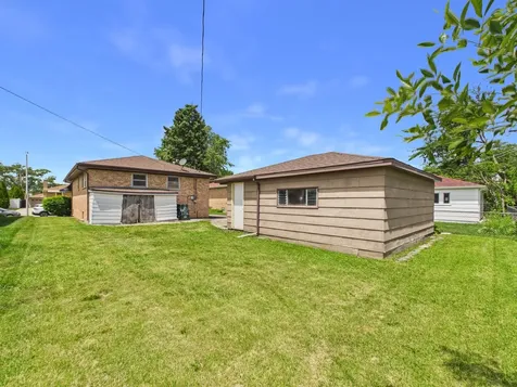 51 51ST Avenue Bellwood IL 60104