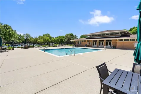 740 Creekside Drive Mount Prospect IL 60056