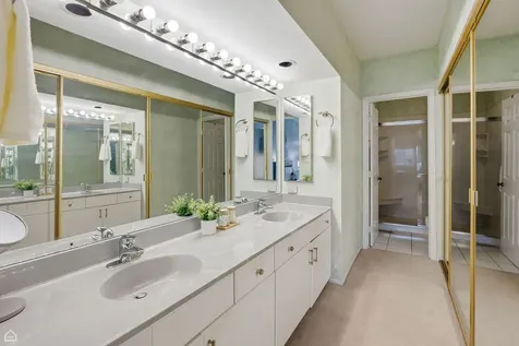 101 Windwood Court Buffalo Grove IL 60089