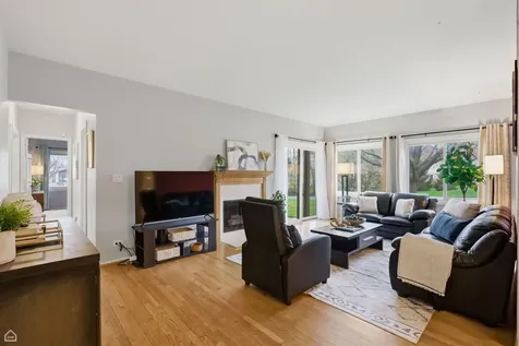 101 Windwood Court Buffalo Grove IL 60089