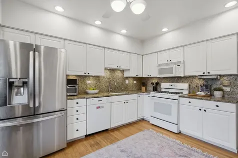 101 Windwood Court Buffalo Grove IL 60089