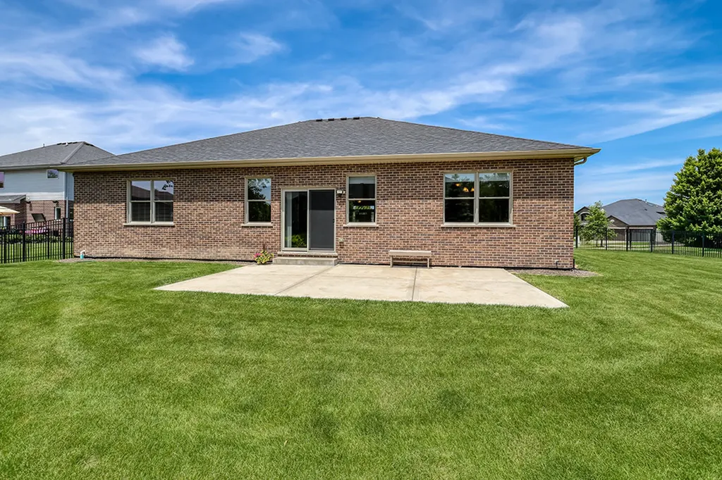 12427 Pemrose Court Mokena IL 60448