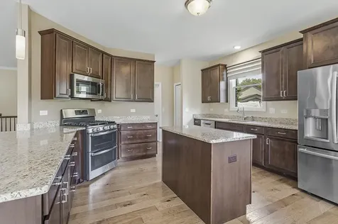 12427 Pemrose Court Mokena IL 60448