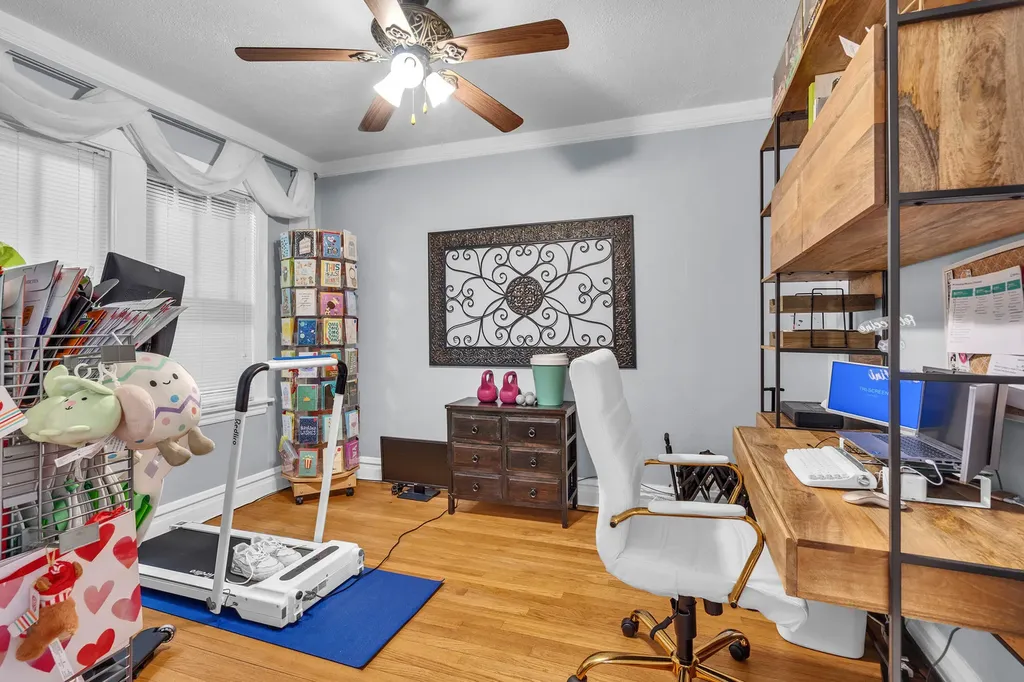 4526 North Mobile Avenue Chicago IL 60630