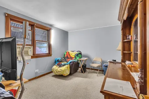 4526 North Mobile Avenue Chicago IL 60630