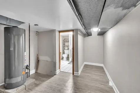 4526 North Mobile Avenue Chicago IL 60630