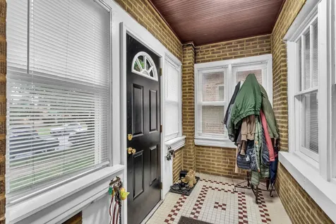 4526 North Mobile Avenue Chicago IL 60630