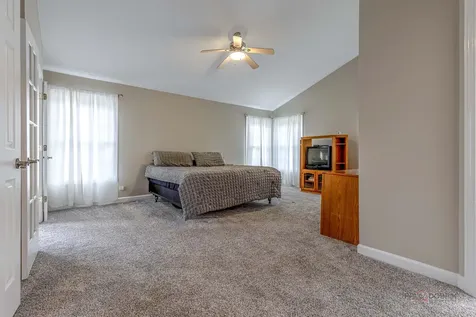 1800 Darnell Street Libertyville IL 60048