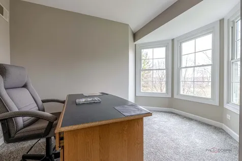 1800 Darnell Street Libertyville IL 60048