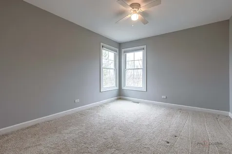 1800 Darnell Street Libertyville IL 60048