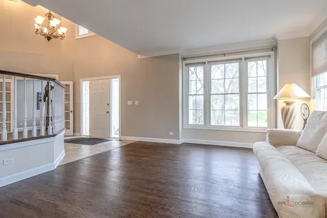 1800 Darnell Street Libertyville IL 60048