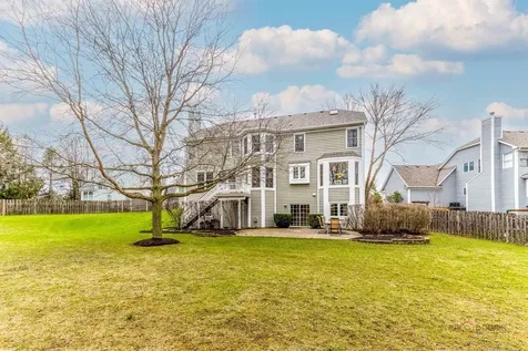 1800 Darnell Street Libertyville IL 60048